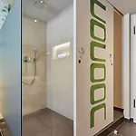 Cocoon Stachus Otel