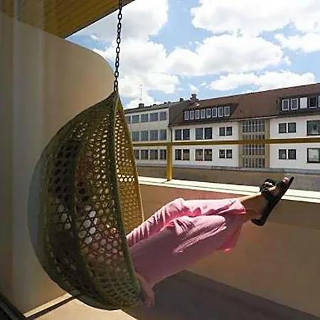 Cocoon Stachus מלון