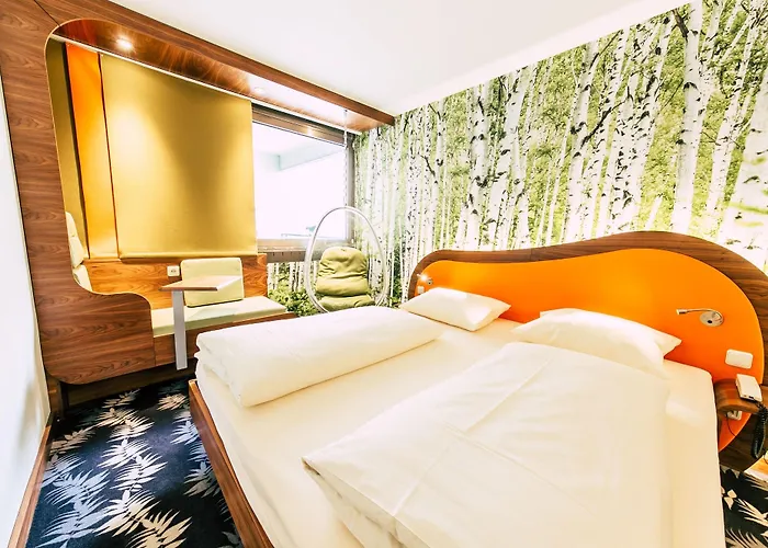 Cocoon Stachus Hotel 3*