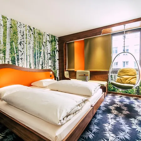 Cocoon Stachus Hotel 3*